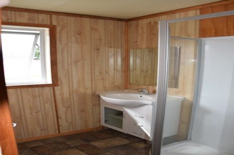 Photo of property in 3 Blue Way, Glendene, Auckland, 0602