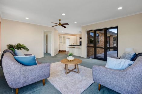 Photo of property in 102 Branch Road, Highlands Park, New Plymouth, 4312