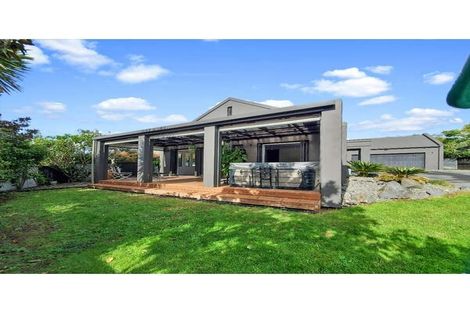 Photo of property in 29 Te Wharau Drive, Greenhithe, Auckland, 0632
