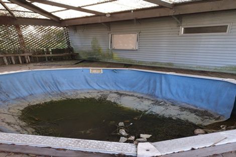 Photo of property in 1/332 West Coast Road, Glen Eden, Auckland, 0602