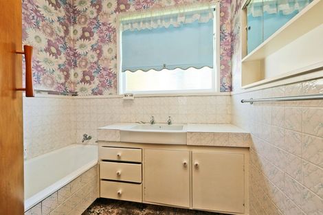 Photo of property in 81 Flaxmere Avenue, Flaxmere, Hastings, 4120