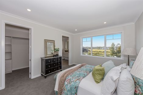 Photo of property in 134 Arran Point Parade, Orewa, 0931