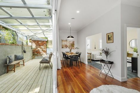 Photo of property in 55 Mckinley Crescent, Brooklyn, Wellington, 6021