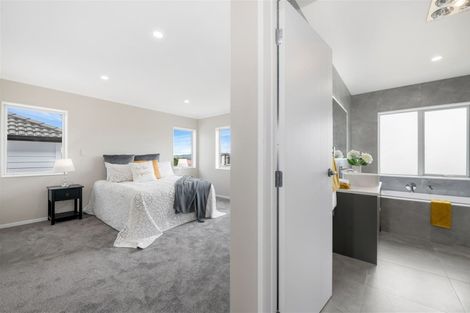 Photo of property in 15 Drumconnell Drive, Flat Bush, Auckland, 2019