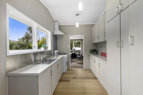 Photo of property in 7 Dunsandel Grove, Silverstream, Upper Hutt, 5019