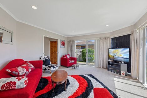 Photo of property in 12 Kentia Avenue, Mount Maunganui, 3116