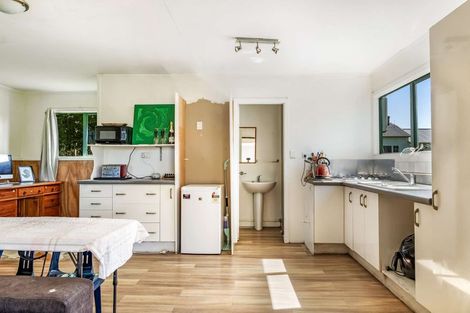 Photo of property in 37 Banks Street, Tolaga Bay, 4077