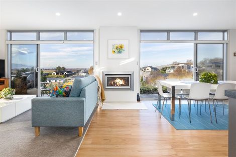 Photo of property in 8 Ridgetop Rise, Fairhall, Blenheim, 7272