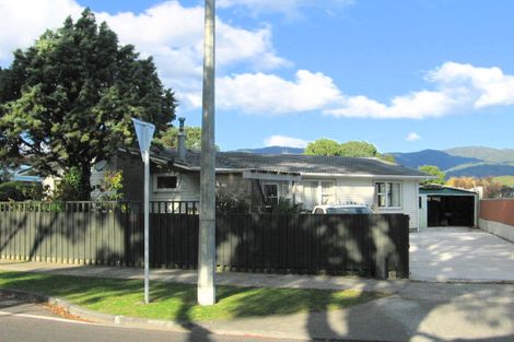 Photo of property in 54 Parkway, Wainuiomata, Lower Hutt, 5014