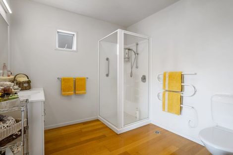 Photo of property in Lakeview Terrace, 1/14 Ambrico Place, New Lynn, Auckland, 0600