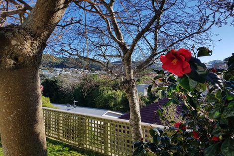 Photo of property in 98 Melbourne Road, Island Bay, Wellington, 6023