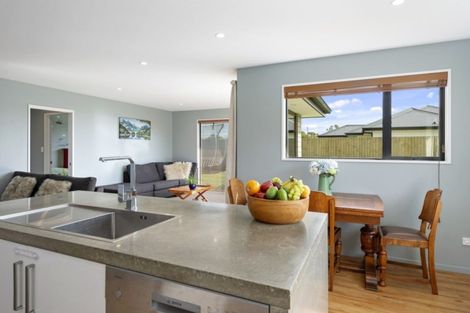 Photo of property in 16 Shale Court, Rolleston, 7614