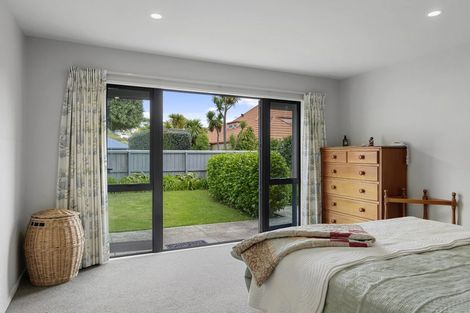 Photo of property in 9 Oakview Lane, Cashmere, Christchurch, 8022