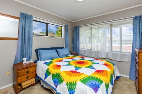 Photo of property in 2/25 Memphis Grove, Totara Park, Upper Hutt, 5018