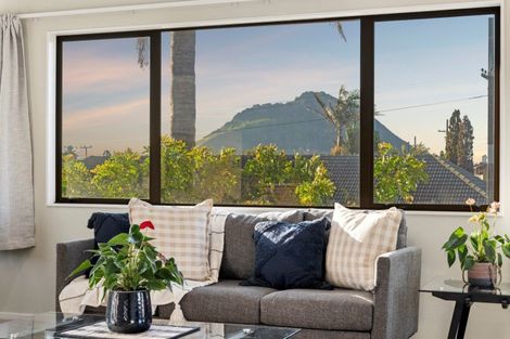 Photo of property in 1 Sutherland Avenue, Mount Maunganui, 3116