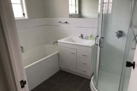 Photo of property in 14 Zenith Place, Conifer Grove, Takanini, 2112