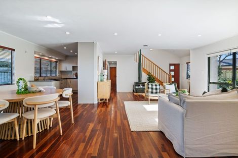 Photo of property in 48 Lakeside Drive, Orewa, 0931
