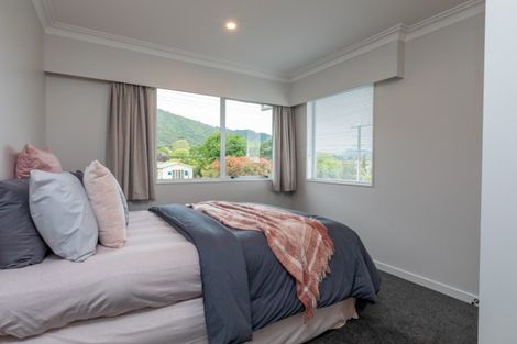 Photo of property in 2a Sylvan Avenue, Waikanae, 5036