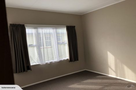 Photo of property in 72 Kent Street, Carterton, 5713