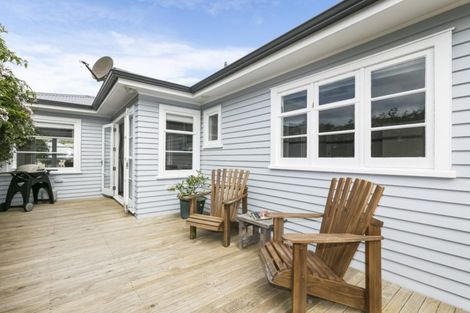 Photo of property in 30 Dr Taylor Terrace, Johnsonville, Wellington, 6037