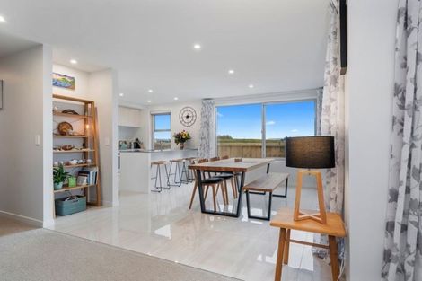 Photo of property in 26 Franks Way, Papamoa Beach, Papamoa, 3118