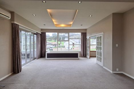 Photo of property in 105 Campbell Road, One Tree Hill, Auckland, 1061