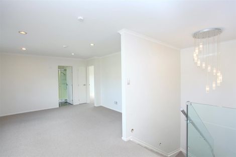 Photo of property in 3 Andy Crescent, Flat Bush, Auckland, 2016