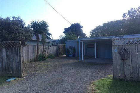 Photo of property in 4 Mcleod Street, Helensville, 0800