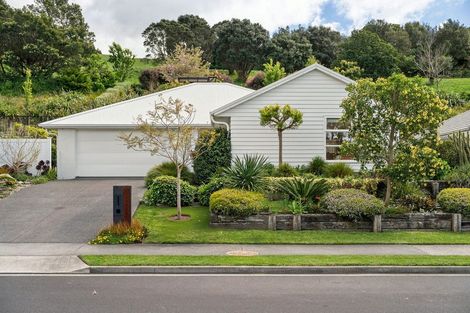 Photo of property in 29 Lakeside Terrace, Omokoroa, 3114