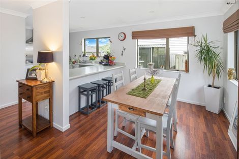 Photo of property in 20 Gifford Grove, Churton Park, Wellington, 6037