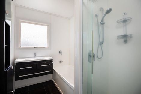 Photo of property in 56 Wallath Road, Westown, New Plymouth, 4310