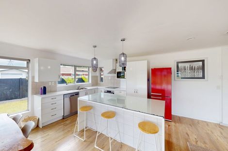 Photo of property in 21 Meadowbrook Drive, Cloverlea, Palmerston North, 4412