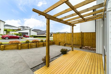 Photo of property in 106 Colonial Drive, Silverdale, 0932