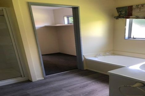 Photo of property in 81 Huia Street, Waikanae, 5036