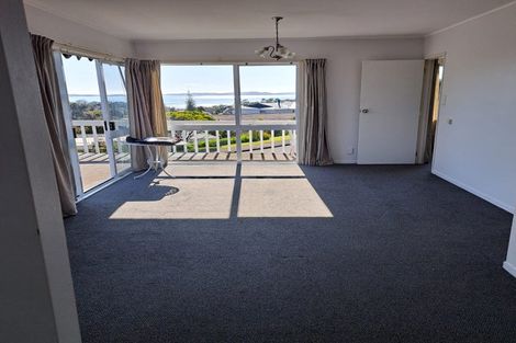 Photo of property in 1/7 Chilton Place, Howick, Auckland, 2014
