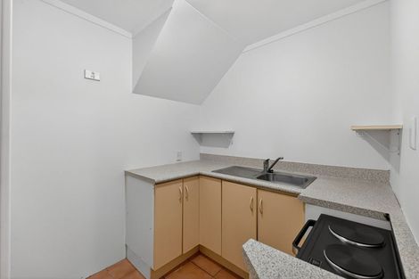 Photo of property in 1/91a Roseberry Avenue, Birkenhead, Auckland, 0626