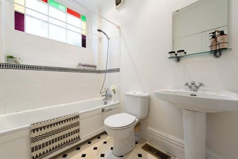 Photo of property in 57 Central Terrace, Kelburn, Wellington, 6012