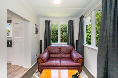 Photo of property in 3 Moa Road, Raumati Beach, Paraparaumu, 5032