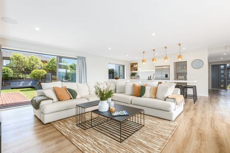 Photo of property in 136 Endeavour Drive, Whitby, Porirua, 5024