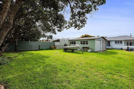 Photo of property in 31 Paritutu Road, Spotswood, New Plymouth, 4310