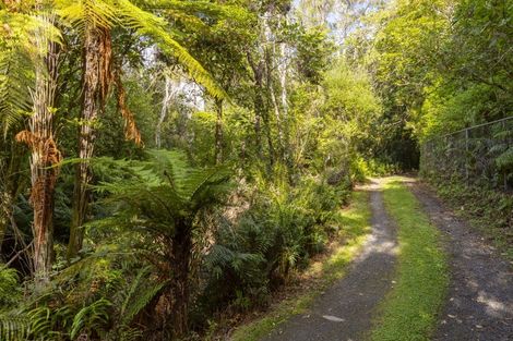 Photo of property in 10 Pukawa Road, Pukawa Bay, Turangi, 3381