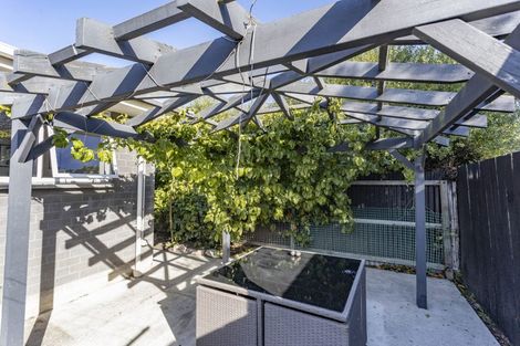 Photo of property in 2/74 Shands Road, Hornby South, Christchurch, 8042