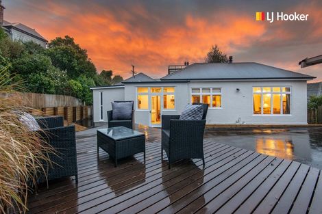 Photo of property in 28 Garfield Avenue, Roslyn, Dunedin, 9010