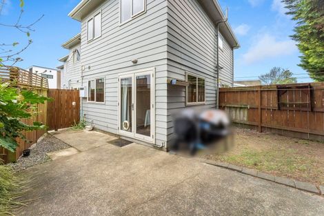 Photo of property in 2/8 Waldie Grove, Avalon, Lower Hutt, 5011