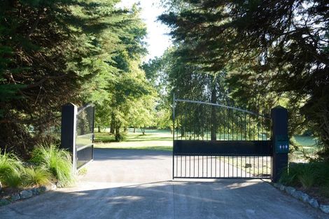 Photo of property in 2 Ashdown Park Lane, Riverhead, 0793