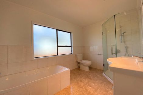 Photo of property in 147 Oaktree Avenue, Browns Bay, Auckland, 0630