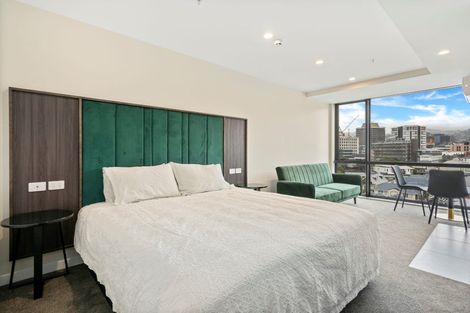 Photo of property in Proximity Apartment Hotel, 801/172 Thorndon Quay, Pipitea, Wellington, 6011