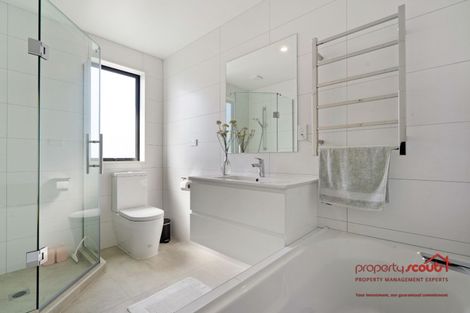 Photo of property in 27b Westgate Drive, Westgate, Auckland, 0614