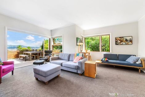 Photo of property in 27 Beacon Hill Road, Strathmore Park, Wellington, 6022