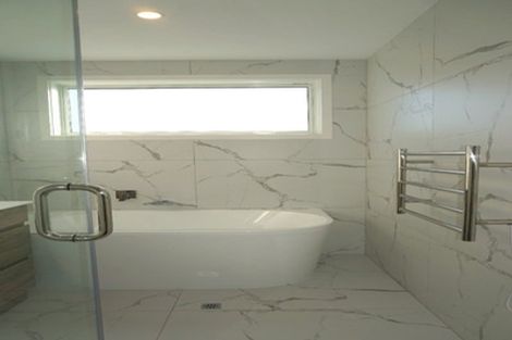 Photo of property in 1/5 Tawa Terrace, Tawa, Wellington, 5028